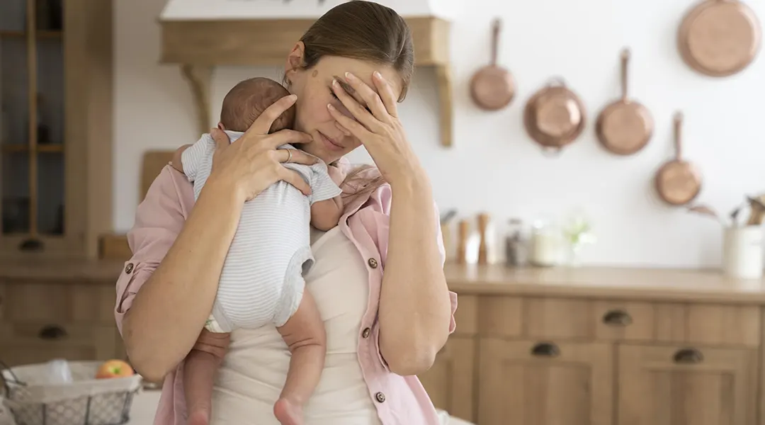 Baby Blues, Qué es, por qué sucede y cómo superarlo con amor y comprensión